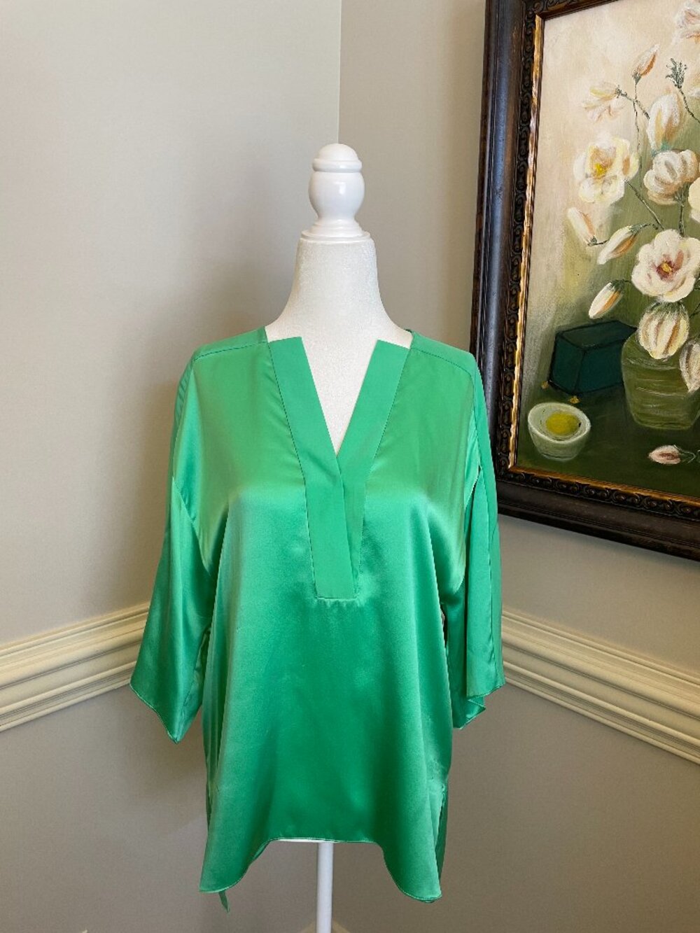 Acrobat 100% Silk Green Top Size M NWT